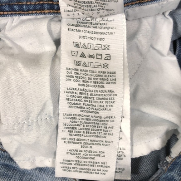 Guess Bermuda Style Shorts - Picture 8 of 8